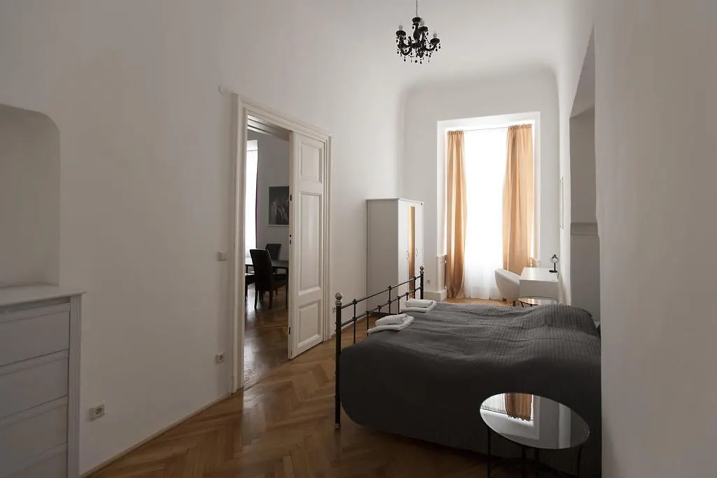 Apartment Heart Of Vienna Luxury Residence