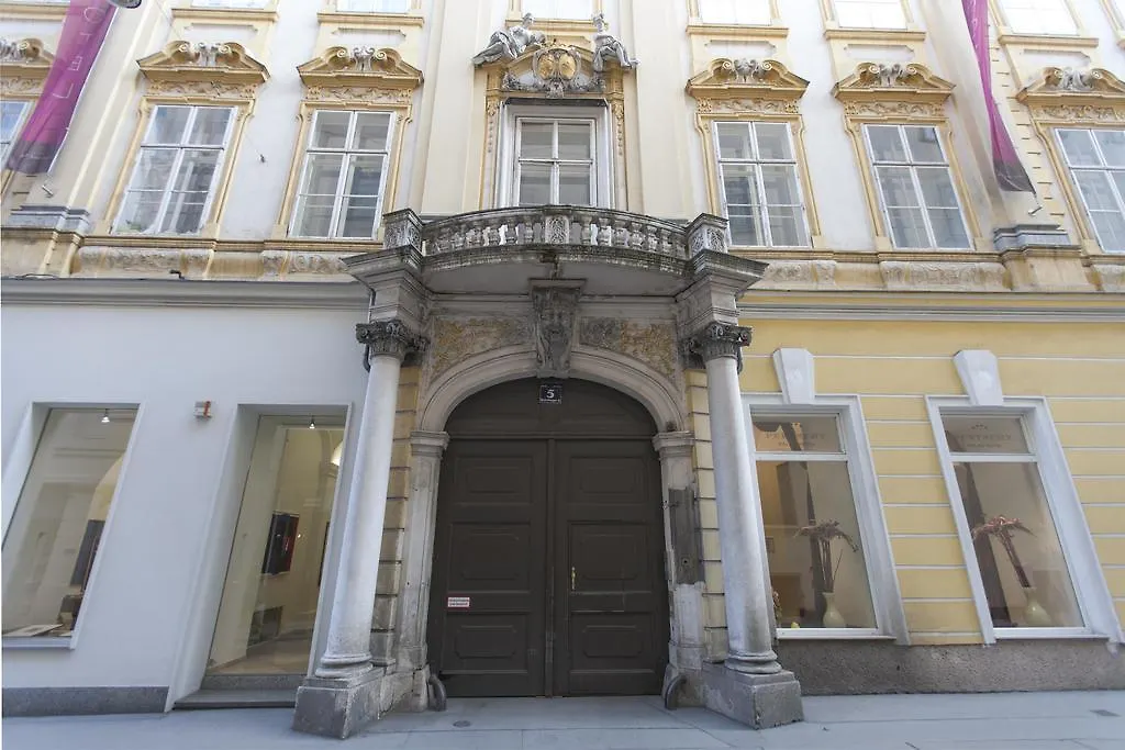 Heart Of Vienna Luxury Residence Apartment